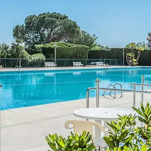 Lejlighedshotel Cannes Marina, Mandelieu